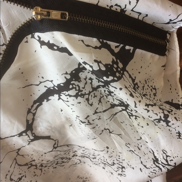 Short sleeve blouse - Picture 9 of 10